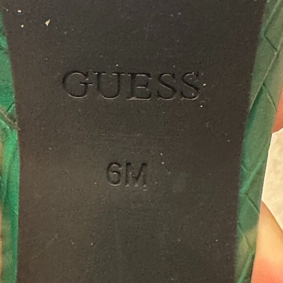 Guess Green Platform Shoes with Glossy Finish - Picture 2 of 4